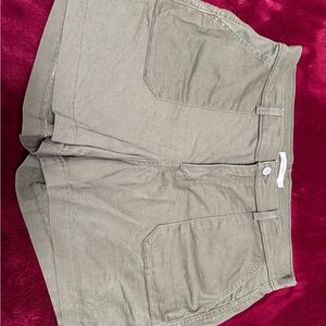 Levi Olive Green Women's Shorts 32